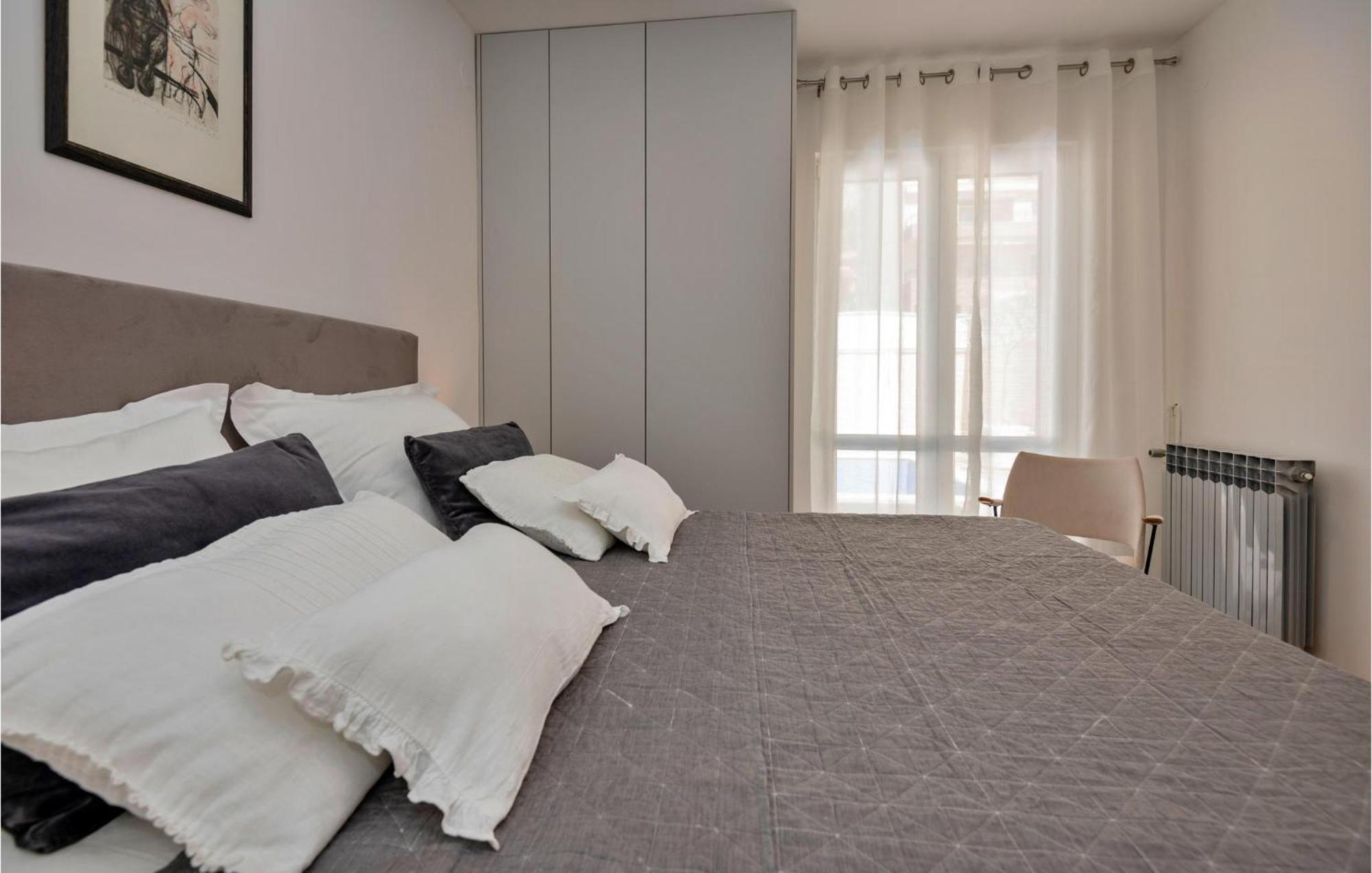 3 Bedroom Gorgeous Home In Makarska Extérieur photo