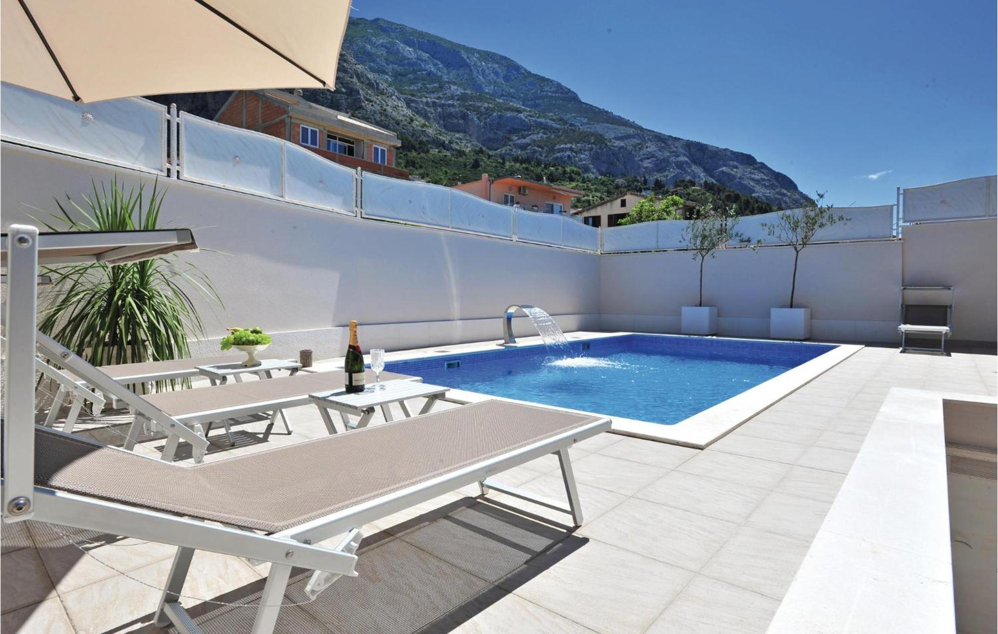 3 Bedroom Gorgeous Home In Makarska Extérieur photo